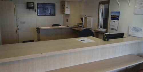 Travel Inn Шарънвил Екстериор снимка